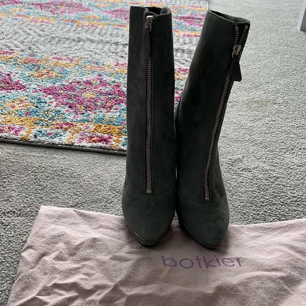 Botkier suede boots
